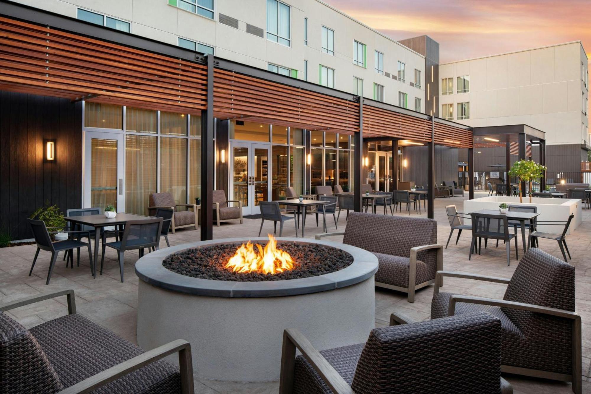 Hotel Courtyard By Marriott Fresno Clovis Exteriér fotografie